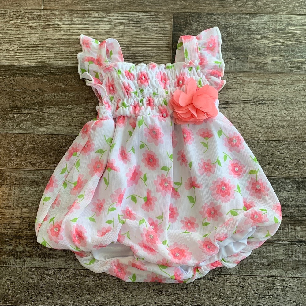 Baby girl 0-3 month romper